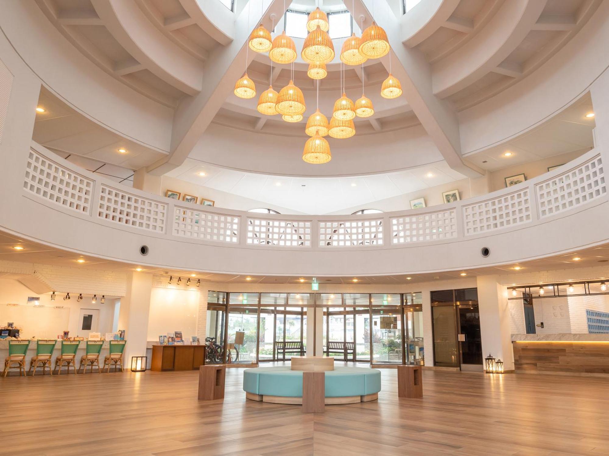 Watermark Hotel Okinawa Kume Island Kumejima Eksteriør bilde
